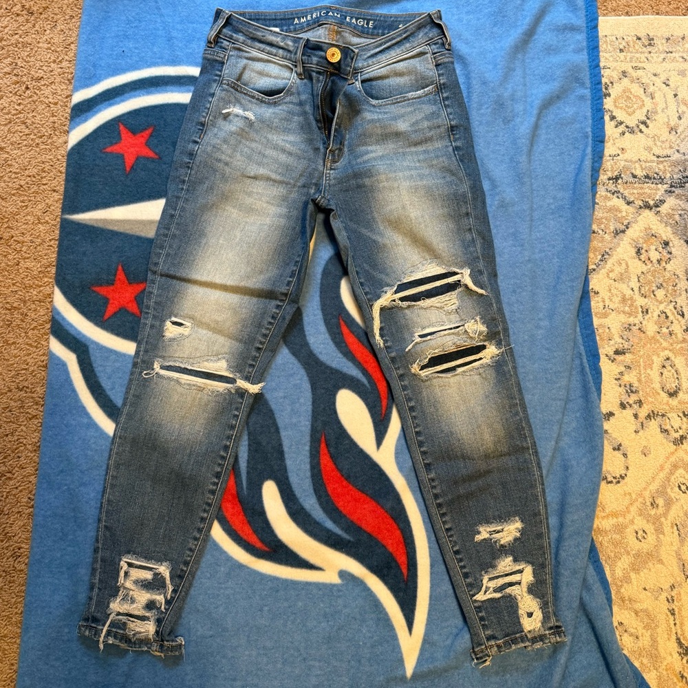 American Eagle distressed jeggings size 6-xshort